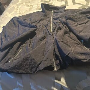 Bubble waist nylon jacket